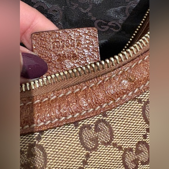 GUCCI vintage Half Moon Hobo Bag with Bamboo Handles - Picture 10 of 12